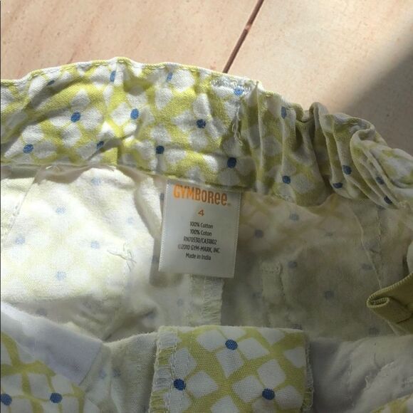 🍭6/$30 Gymboree floral Bermuda shorts - 4 - Picture 5 of 6